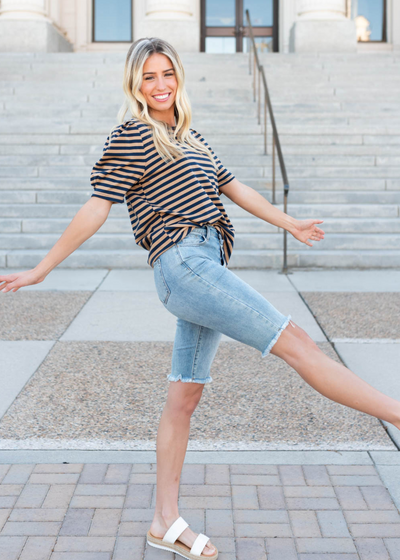 Navy camel stripe top