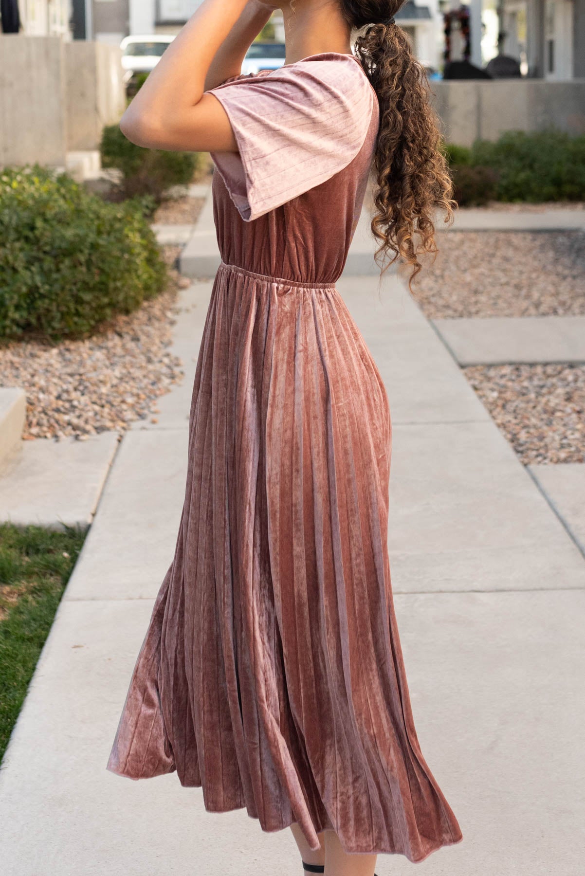 Dusty rose velvet dress best sale