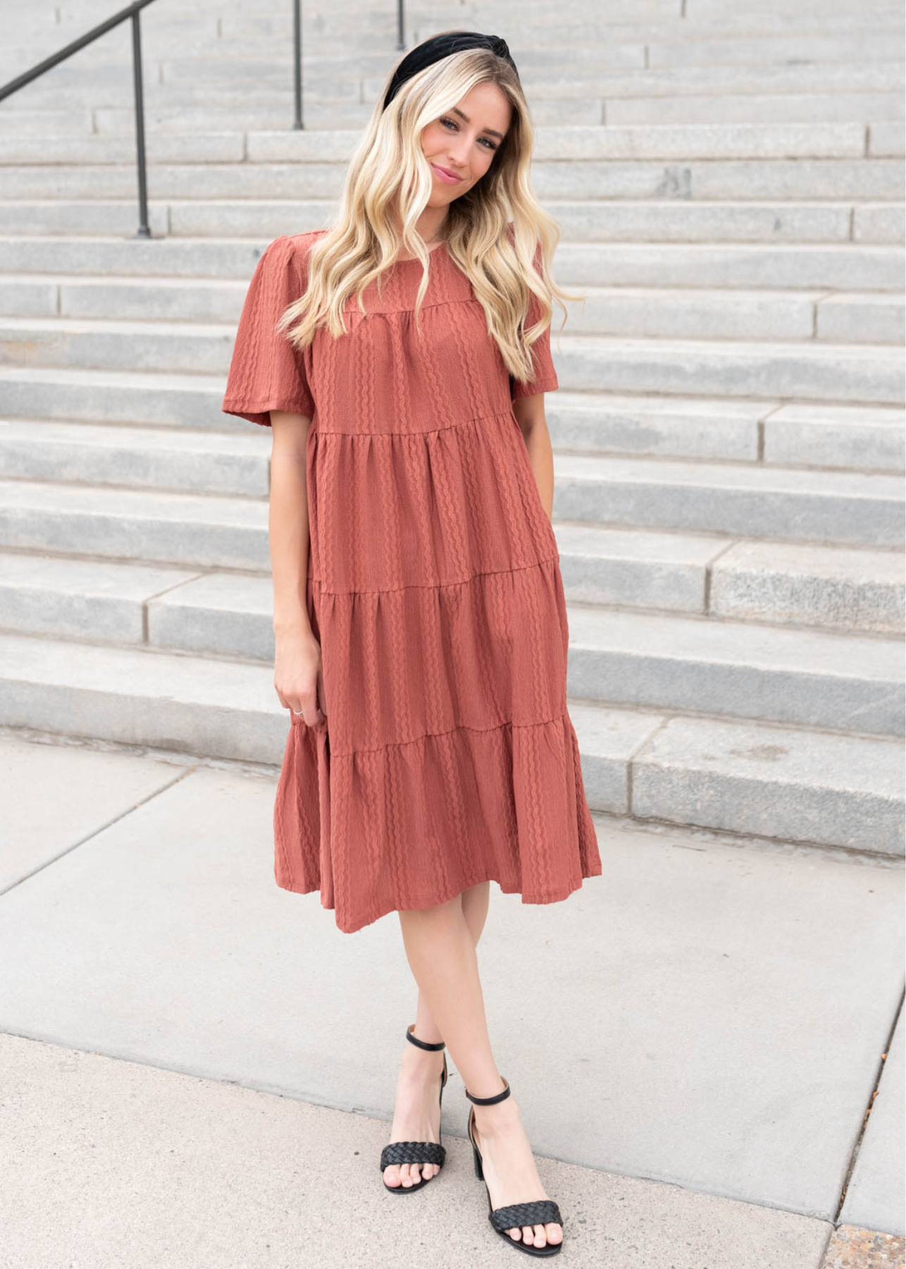 Marsala tectured dress with short sleeves