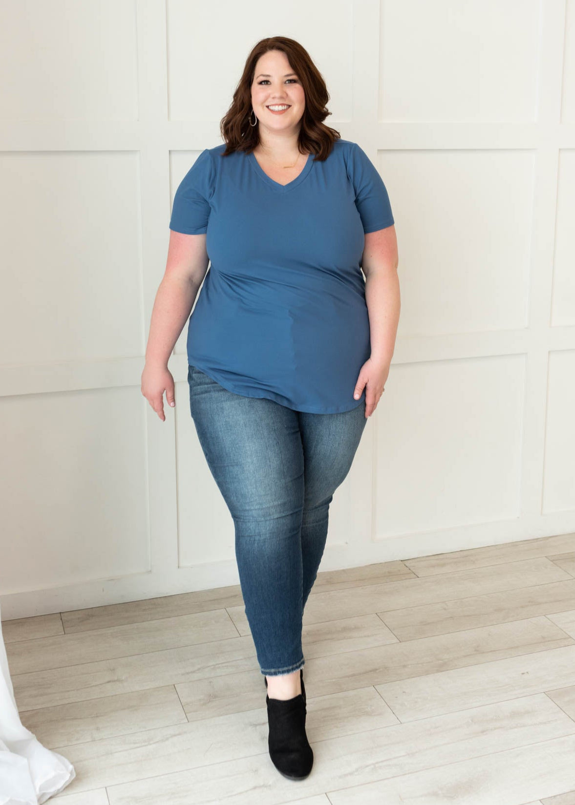 Short sleeve classic blue v-neck top in plus size