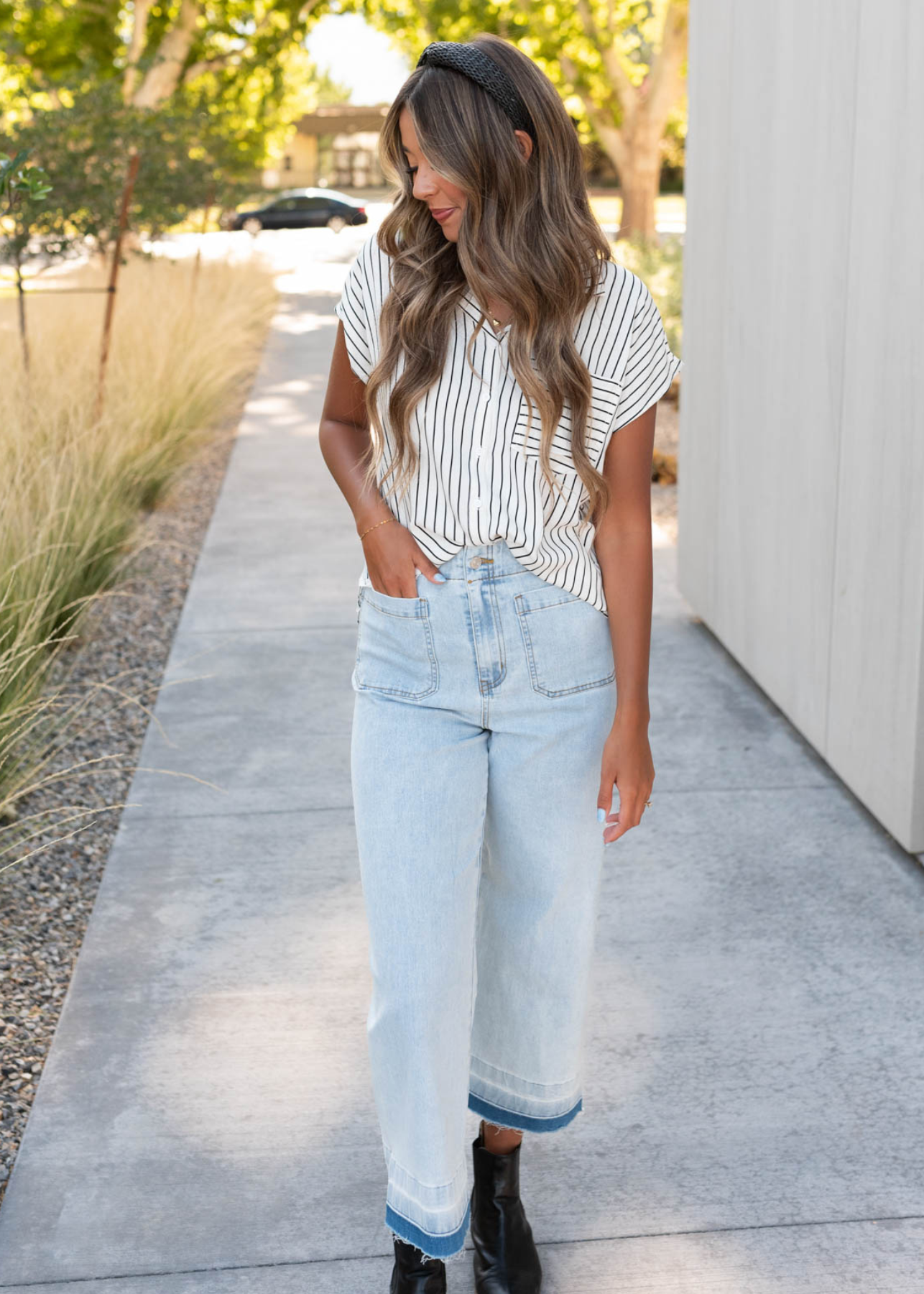 Short sleeve white black stripe top