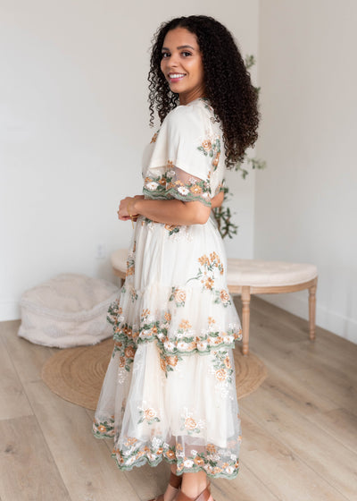 Side view of the wild flower taupe dress